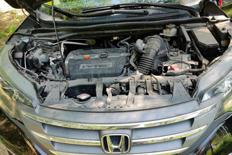 Used Honda CR-V 2012 2.4L four-wheel drive luxury version Engine Bay