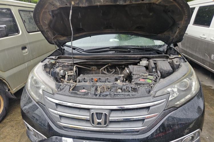 Used Honda CR-V 2012 2.0L two-wheel drive urban version Engine Bay