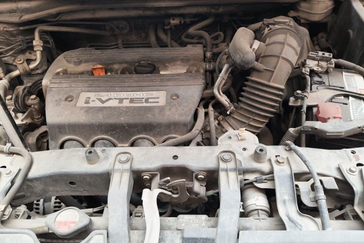 Used Honda CR-V 2012 2.4L four-wheel drive luxury version Engine Bay