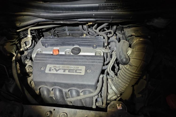 Used Honda CR-V 2012 2.4L four-wheel drive luxury version Engine Bay