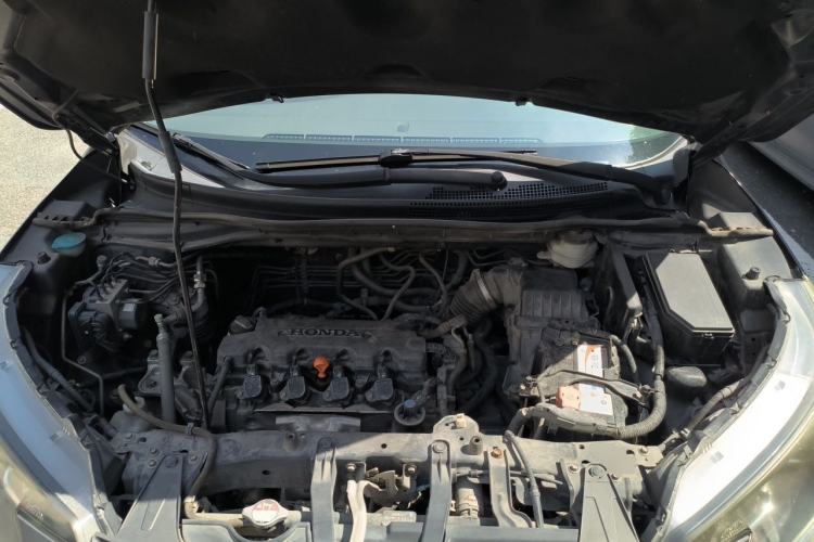 Used Honda CR-V 2012 2.0L two-wheel drive urban version Engine Bay