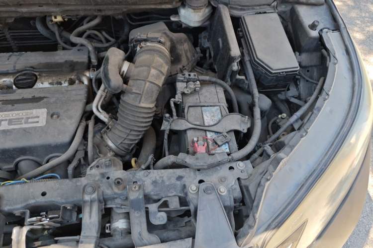 Used Honda CR-V 2012 2.4L four-wheel drive luxury version Engine Bay Left