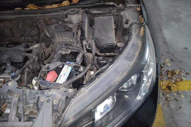 Used Honda CR-V 2012 2.0L Four-wheel Drive Classic Edition Engine Bay Left