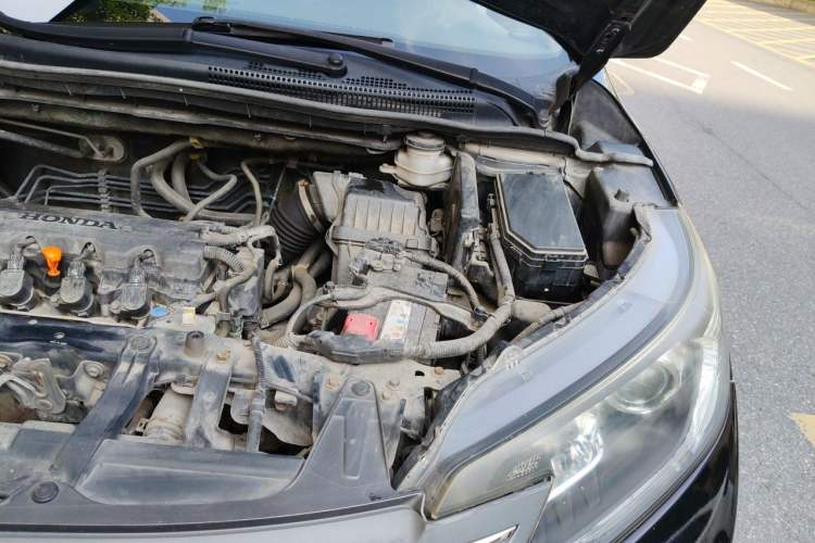 Used Honda CR-V 2012 2.0L two-wheel drive urban version Engine Bay Left