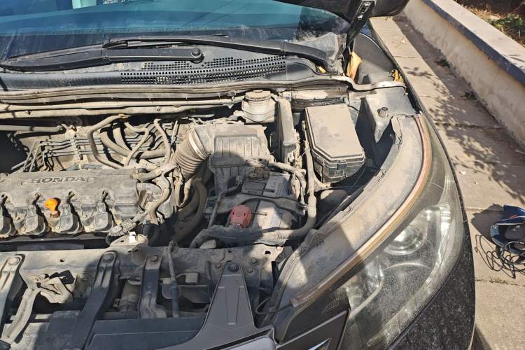 Used Honda CR-V 2012 2.0L two-wheel drive urban version Engine Bay Left