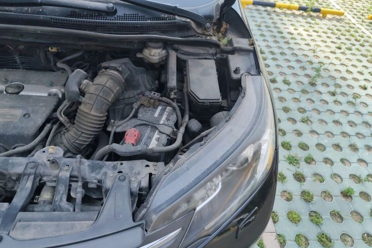 Used Honda CR-V 2012 2.4L Four-wheel Drive Prestige Edition Engine Bay Left