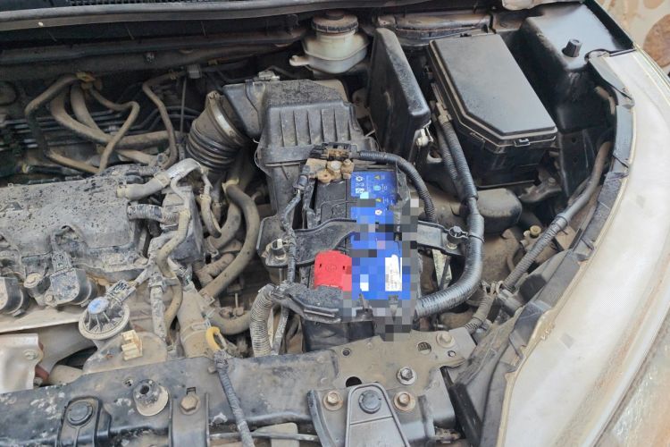 Used Honda CR-V 2012 2.0L two-wheel drive urban version Engine Bay Left
