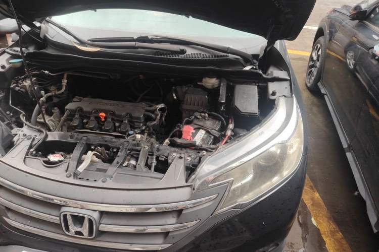 Used Honda CR-V 2012 2.0L two-wheel drive urban version Engine Bay Left