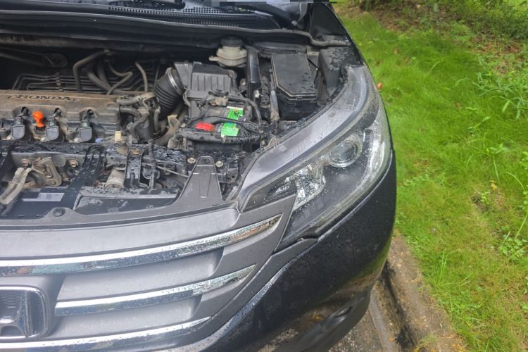 Used Honda CR-V 2012 2.0L two-wheel drive urban version Engine Bay Left