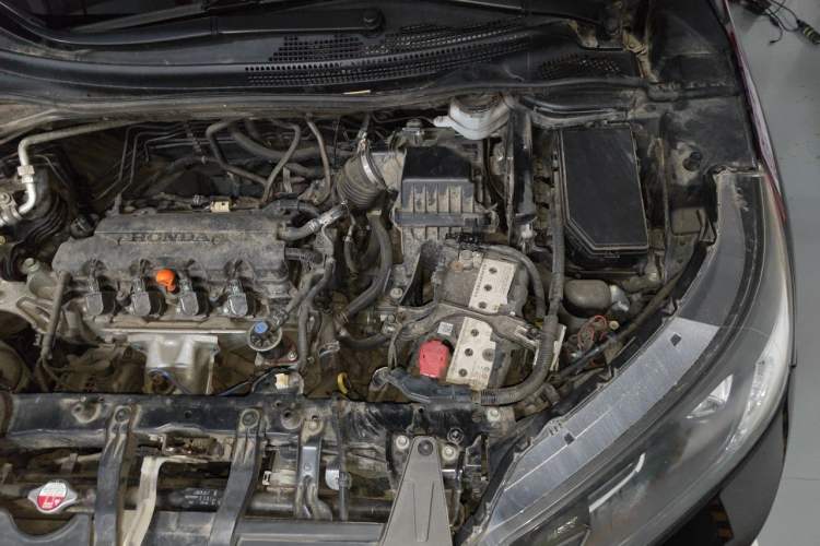 Used Honda CR-V 2012 2.0L two-wheel drive urban version Engine Bay Left