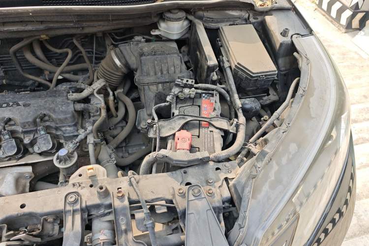 Used Honda CR-V 2012 2.0L two-wheel drive urban version Engine Bay Left