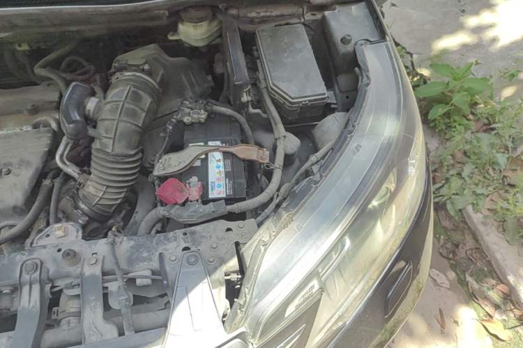 Used Honda CR-V 2012 2.4L Four-Wheel Drive Prestige Navigation Edition Engine Bay Left