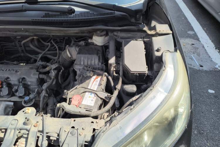 Used Honda CR-V 2012 2.0L two-wheel drive urban version Engine Bay Left