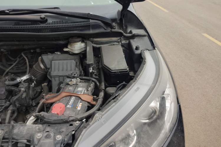 Used Honda CR-V 2012 2.0L Four-wheel Drive Classic Edition Engine Bay Left