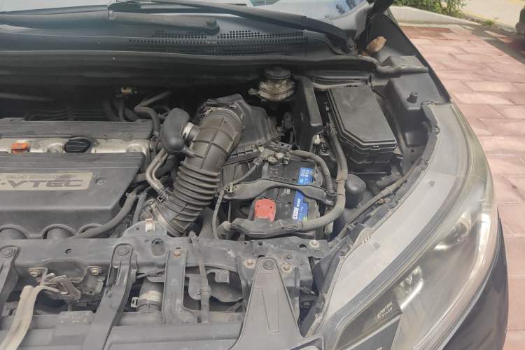 Used Honda CR-V 2012 2.4L four-wheel drive luxury version Engine Bay Left