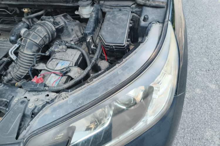 Used Honda CR-V 2012 2.4L four-wheel drive luxury version Engine Bay Left
