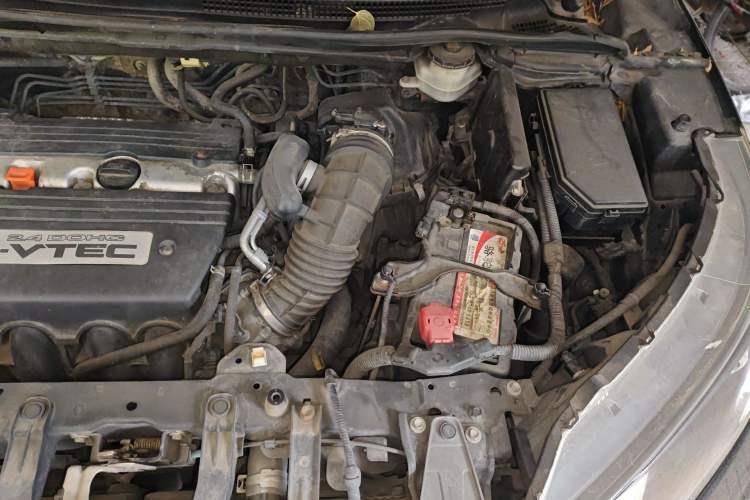 Used Honda CR-V 2012 2.4L four-wheel drive luxury version Engine Bay Left