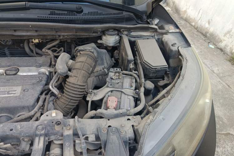 Used Honda CR-V 2012 2.4L four-wheel drive luxury version Engine Bay Left
