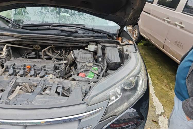 Used Honda CR-V 2012 2.0L two-wheel drive urban version Engine Bay Left