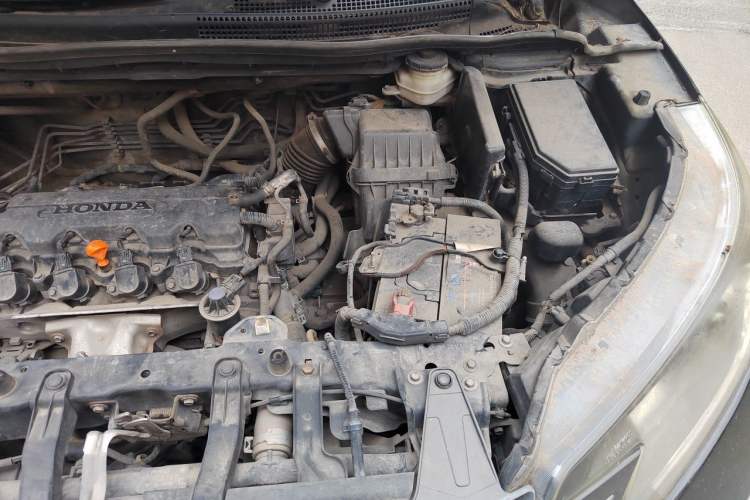 Used Honda CR-V 2012 2.0L two-wheel drive urban version Engine Bay Left