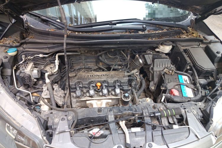 Used Honda CR-V 2012 2.0L two-wheel drive urban version Engine Bay