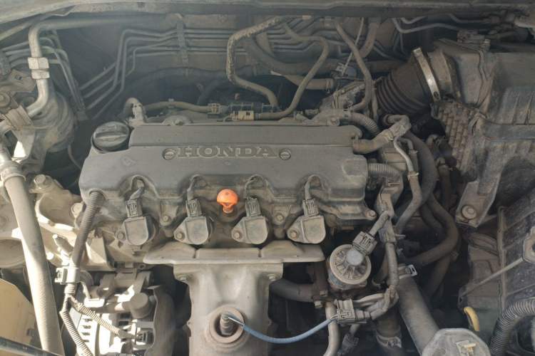 Used Honda CR-V 2012 2.0L two-wheel drive urban version Engine Bay