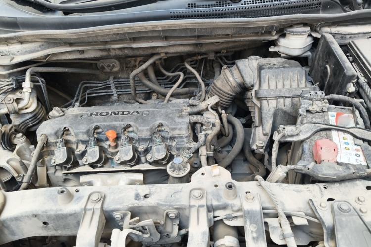 Used Honda CR-V 2012 2.0L two-wheel drive urban version Engine Bay