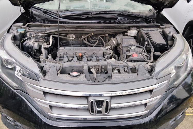 Used Honda CR-V 2012 2.0L two-wheel drive urban version Engine Bay