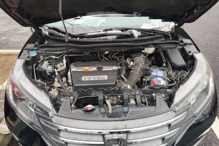 Used Honda CR-V 2012 2.4L four-wheel drive luxury version Engine Bay