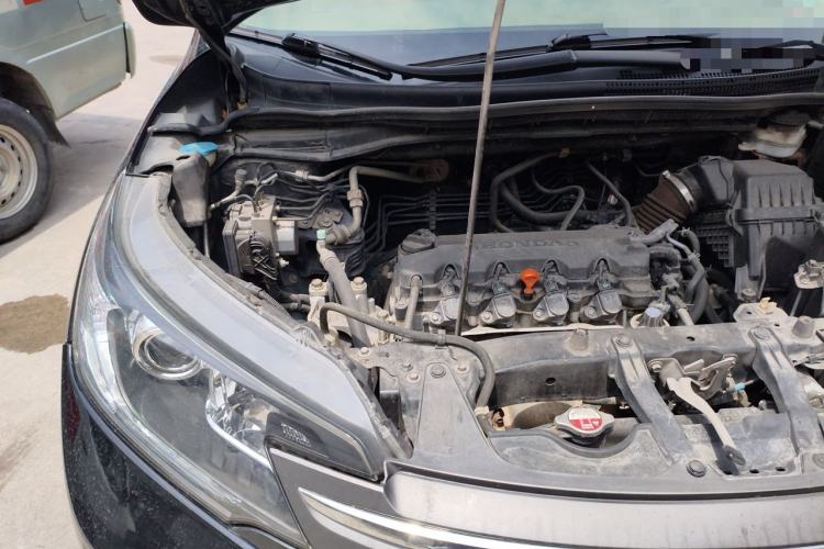 Used Honda CR-V 2012 2.0L two-wheel drive urban version Engine Bay Right
