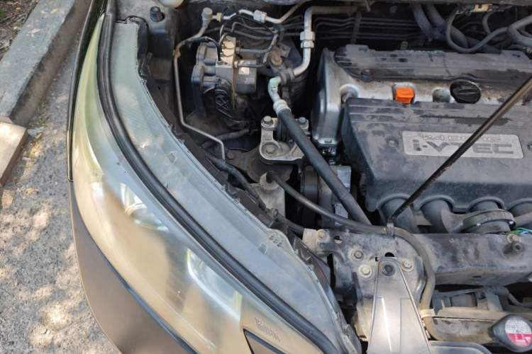 Used Honda CR-V 2012 2.4L four-wheel drive luxury version Engine Bay Right