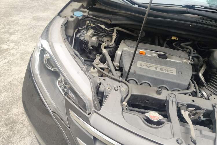 Used Honda CR-V 2012 2.4L four-wheel drive luxury version Engine Bay Right