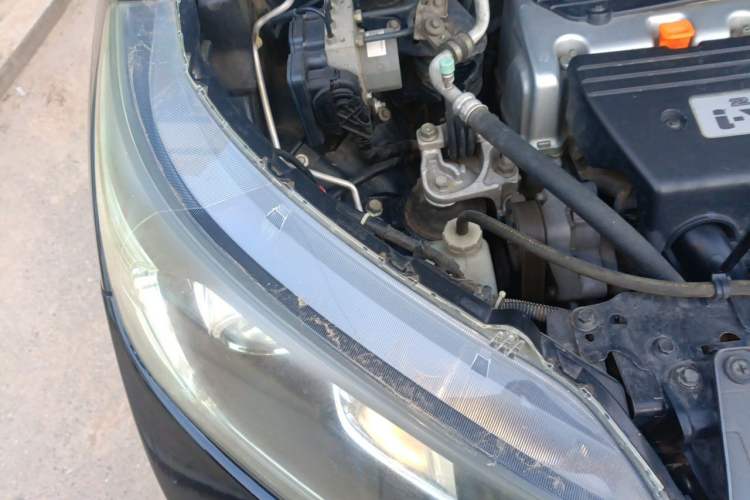Used Honda CR-V 2012 2.4L four-wheel drive luxury version Engine Bay Right
