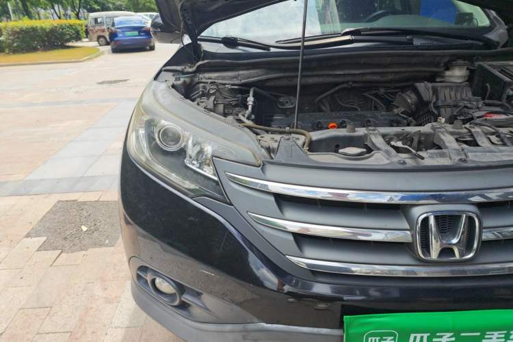 Used Honda CR-V 2012 2.0L two-wheel drive urban version Engine Bay Right