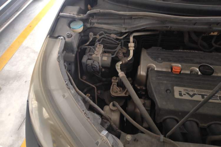 Used Honda CR-V 2012 2.4L four-wheel drive luxury version Engine Bay Right