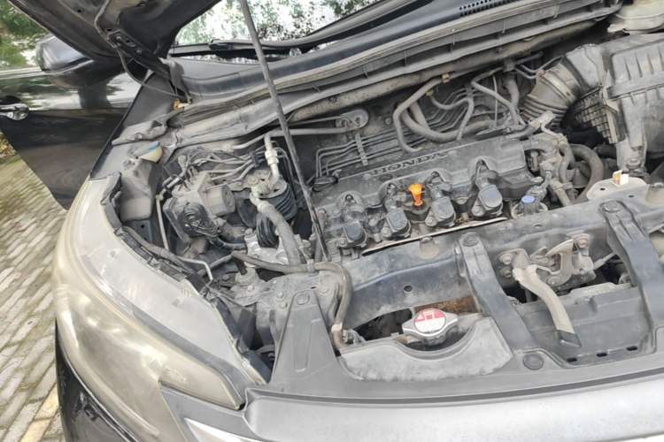 Used Honda CR-V 2012 2.0L two-wheel drive urban version Engine Bay Right