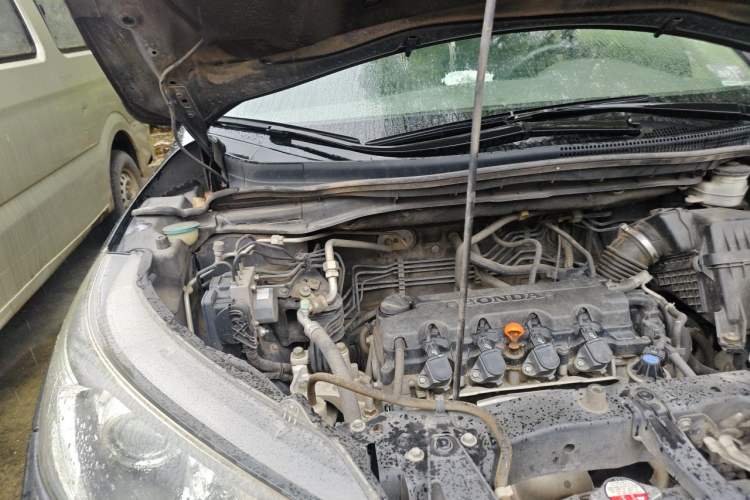 Used Honda CR-V 2012 2.0L two-wheel drive urban version Engine Bay Right