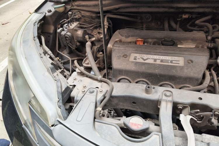 Used Honda CR-V 2012 2.4L four-wheel drive luxury version Engine Bay Right