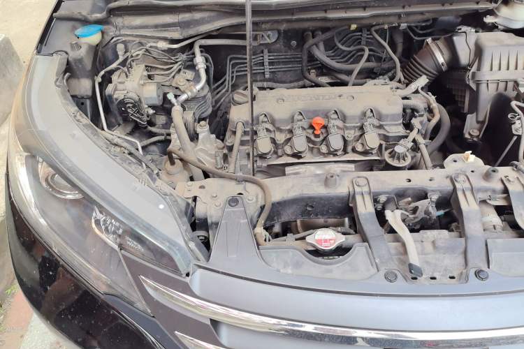 Used Honda CR-V 2012 2.0L two-wheel drive urban version Engine Bay Right