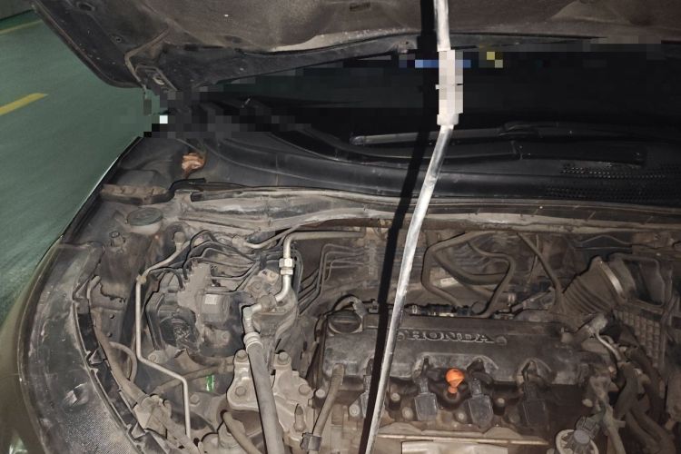 Used Honda CR-V 2012 2.0L two-wheel drive urban version Engine Bay Right
