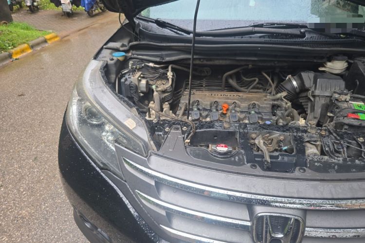 Used Honda CR-V 2012 2.0L two-wheel drive urban version Engine Bay Right