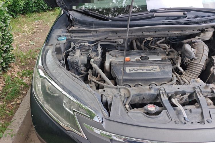 Used Honda CR-V 2012 2.4L four-wheel drive luxury version Engine Bay Right