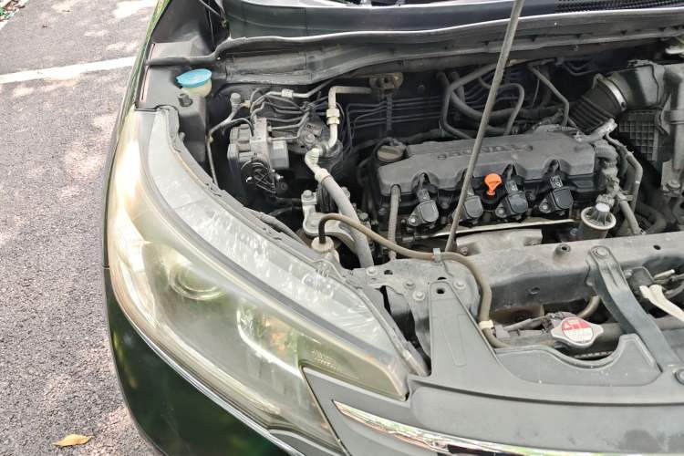 Used Honda CR-V 2012 2.0L two-wheel drive urban version Engine Bay Right