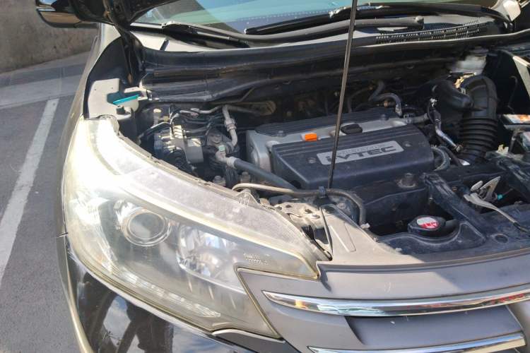 Used Honda CR-V 2012 2.4L four-wheel drive luxury version Engine Bay Right