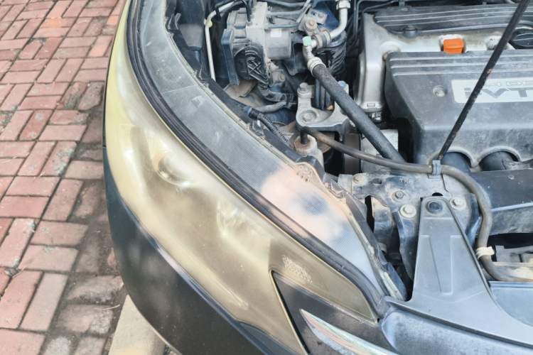 Used Honda CR-V 2012 2.4L four-wheel drive luxury version Engine Bay Right
