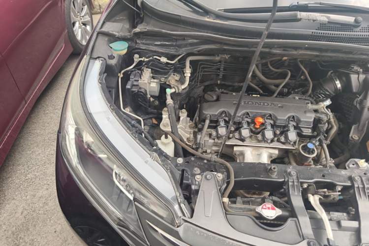 Used Honda CR-V 2012 2.0L two-wheel drive urban version Engine Bay Right