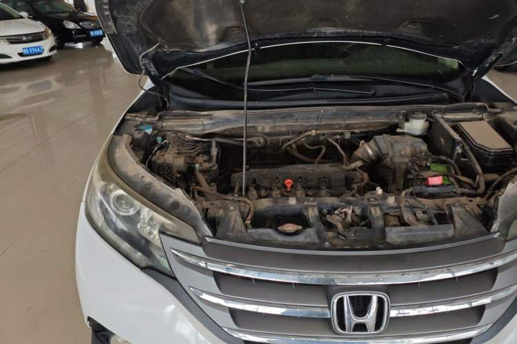 Used Honda CR-V 2012 2.0L two-wheel drive urban version Engine Bay Right