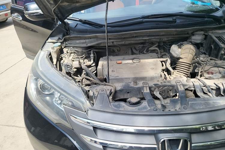 Used Honda CR-V 2012 2.4L four-wheel drive luxury version Engine Bay Right