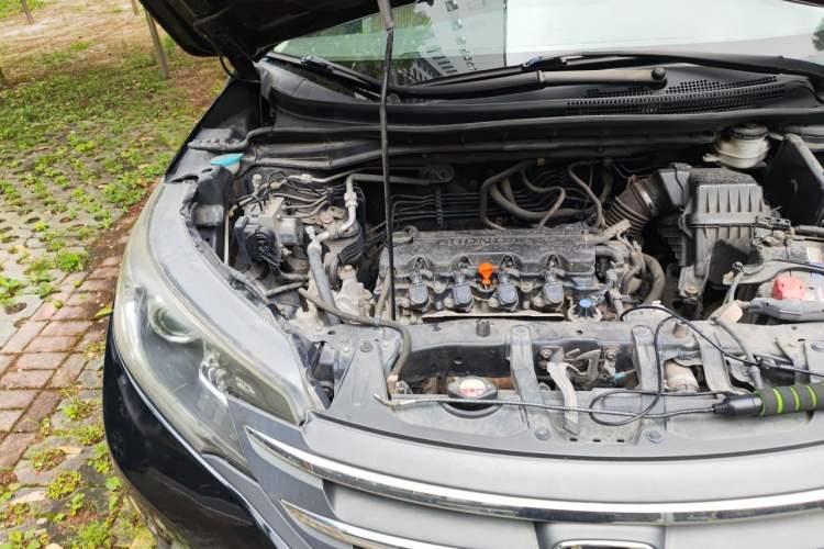 Used Honda CR-V 2012 2.0L two-wheel drive urban version Engine Bay Right