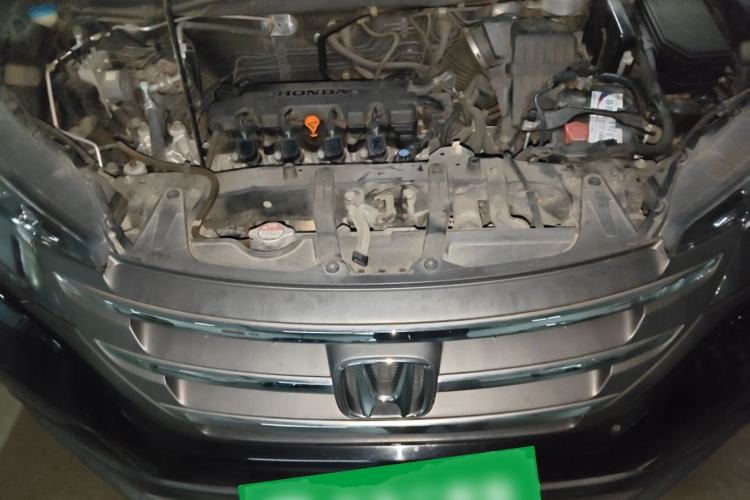 Used Honda CR-V 2012 2.0L two-wheel drive urban version Engine Bay